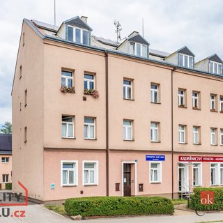 Prodej bytu 3+kk 77 m² Karlovy Vary, Nejdecká