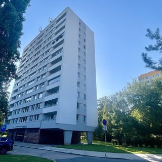 Pronájem bytu 1+kk a garsoniéry 27 m² Hradec Králové, Baarova