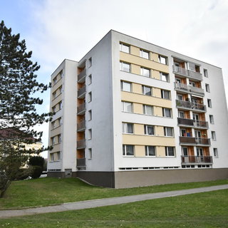 Prodej bytu 3+1 70 m² Hradec Králové, Hradecká