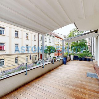 Prodej bytu 4+kk 159 m² Praha, Na Petynce