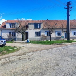 Prodej rodinného domu 320 m² Vedrovice