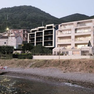 Prodej bytu 3+kk 102 m² v Černé Hoře