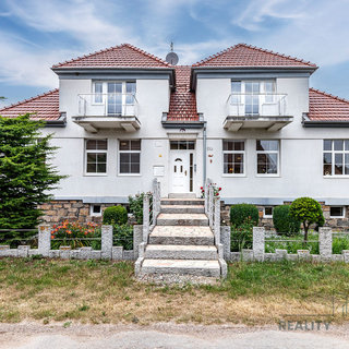 Prodej rodinného domu 600 m² Borač, 