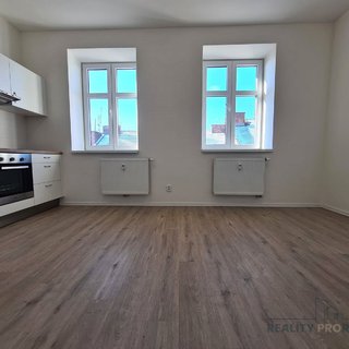 Pronájem bytu 2+kk 45 m² Brno, Provazníkova