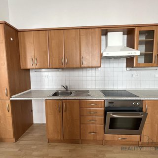 Pronájem bytu 4+1 88 m² Znojmo, Dolní Česká