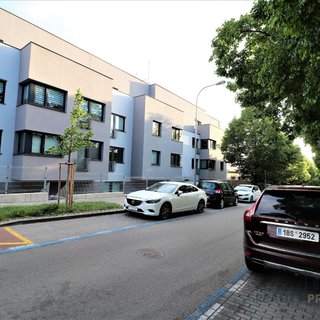 Pronájem bytu 1+kk a garsoniéry 42 m² Brno, Vančurova