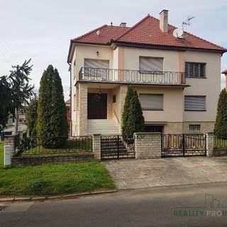 Prodej rodinného domu 354 m² Uherský Ostroh, Mašovy