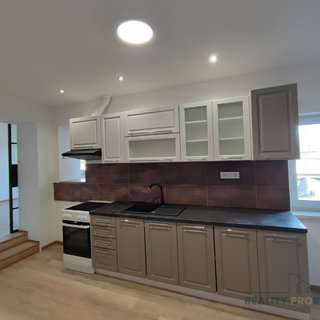 Pronájem bytu 2+kk 65 m² Třinec, 1. máje