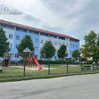 Prodej bytu 2+1 69 m² Milovice, Topolová