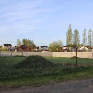 Prodej stavební parcely 1 043 m² Křenice, 