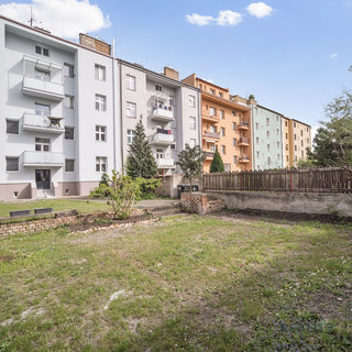 Prodej bytu 2+1 76 m² Pardubice, Železničního pluku