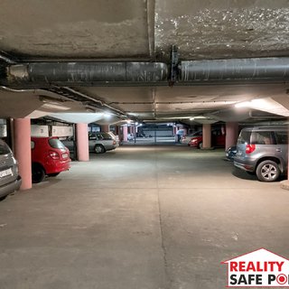 Pronájem parkovacího místa 17 m² Plzeň, Částkova