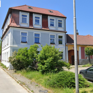 Prodej bytu 1+kk a garzoniéry 25 m² Lišov, Žižkova