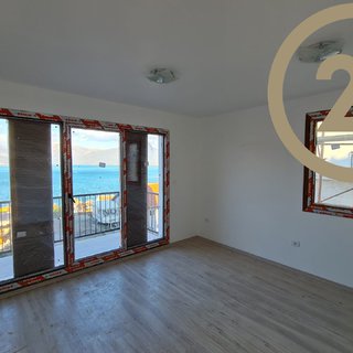 Prodej bytu 5+1 a více 22 m² v Černé Hoře