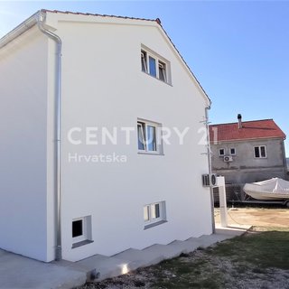 Prodej rodinného domu 210 m² v Chorvatsku