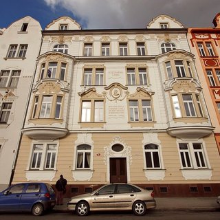Pronájem parkovacího místa 9 m² Plzeň, Hálkova