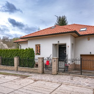 Prodej rodinného domu 288 m² Loděnice, Sedlecká