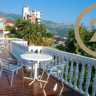 Prodej hotelu a penzionu 770 m² v Černé Hoře