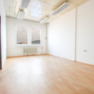 Pronájem kanceláře 43 m² Brno, Šmahova