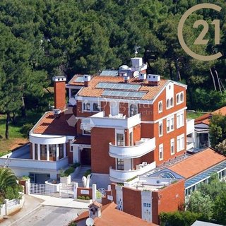 Prodej hotelu a penzionu 1 300 m² v Chorvatsku