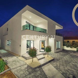 Prodej rodinného domu 192 m² v Chorvatsku