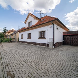 Prodej rodinného domu 454 m² na Slovensku