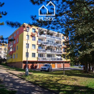 Prodej bytu 1+kk a garzoniéry 39 m² Klatovy, Suvorovova