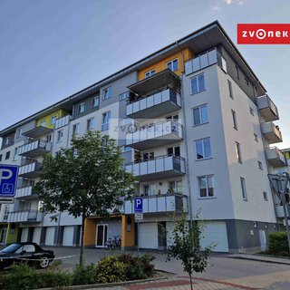 Prodej bytu 1+kk a garzoniéry 30 m² Uherské Hradiště, 