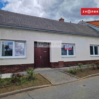 Prodej rodinného domu 200 m² Ostrožská Nová Ves, 