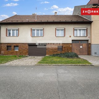 Prodej rodinného domu 350 m² Uherské Hradiště, 