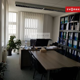 Pronájem kanceláře 30 m² Zlín, 