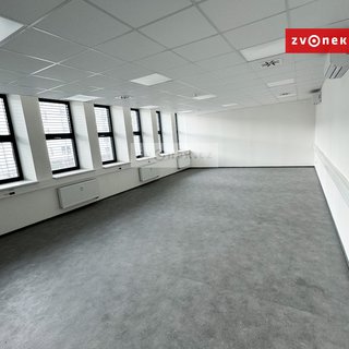 Pronájem kanceláře 100 m² Zlín, 