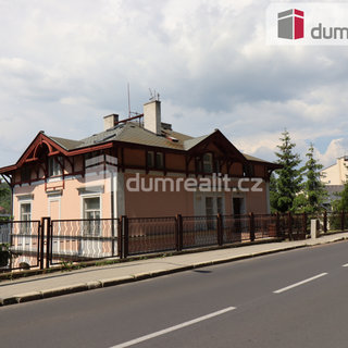 Prodej bytu 4+1 118 m² Karlovy Vary, Na Vyhlídce