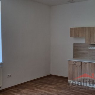 Pronájem bytu 1+1 37 m² Hradec nad Moravicí, Žižkova