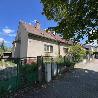 Prodej rodinného domu 237 m² Plzeň, Mohylová