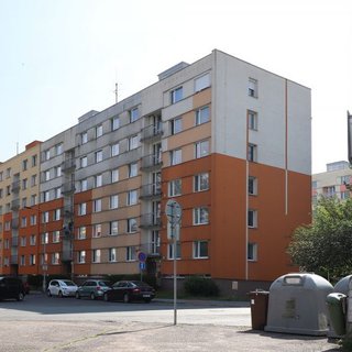 Prodej bytu 2+1 54 m² Hradec Králové, Šantrochova