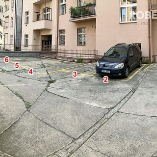 Pronájem parkovacího místa 10 m² Praha, Eliášova
