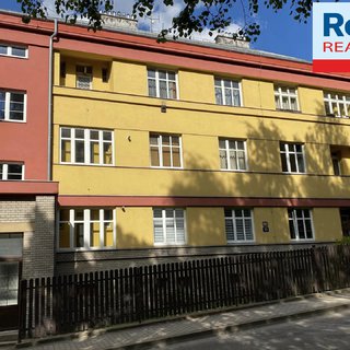 Pronájem bytu 1+1 60 m² Liberec, Kubelíkova