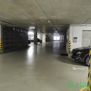 Pronájem parkovacího místa 18 061 m² Brno, 