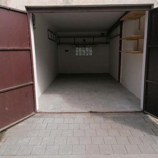Prodej garáže 18 m² Hustopeče, 