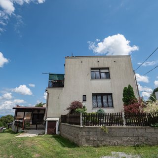 Prodej dvougeneračního domu 200 m² Mnichovo Hradiště, 