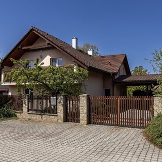 Prodej rodinného domu 220 m² Dobřany, Jezdecká