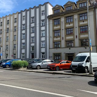 Pronájem bytu 2+kk 61 m² Hradec Králové, třída Karla IV.