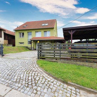 Prodej rodinného domu 334 m² Bařice-Velké Těšany