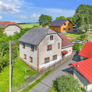 Prodej rodinného domu 238 m² Holetín