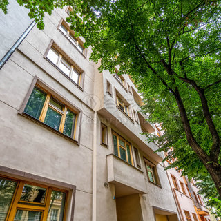Prodej bytu 2+kk 51 m² Praha, Žerotínova