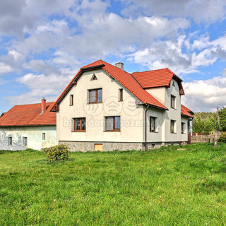Prodej rodinného domu 270 m²