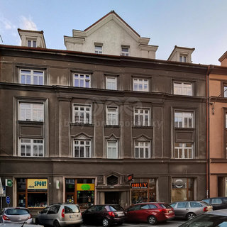 Pronájem obchodu 42 m² Český Těšín, Čapkova