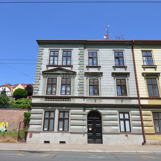 Pronájem bytu 2+kk 58 m² Hradec Králové, Komenského