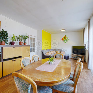 Prodej bytu 5+1 a více 105 m² Vroutek, Kryrská